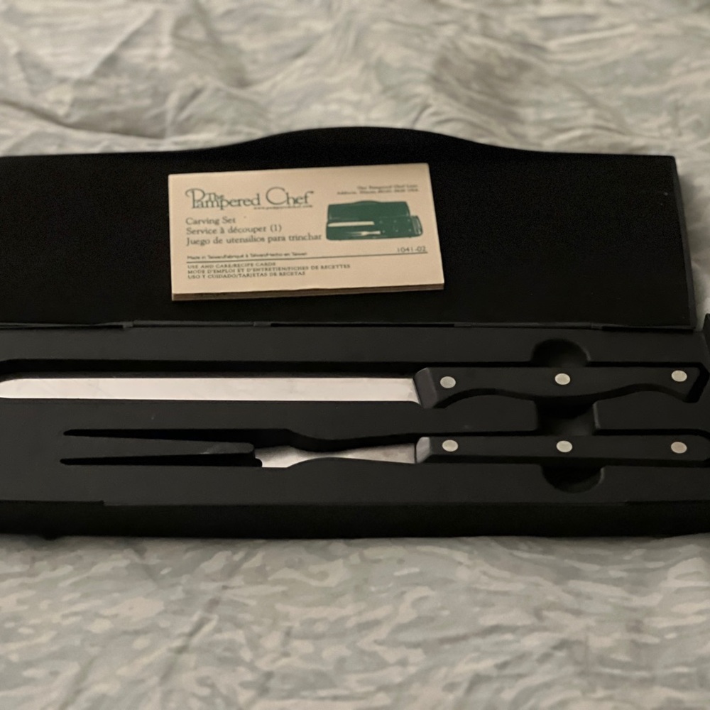 Pampered Chef Elegant Black Carving Set